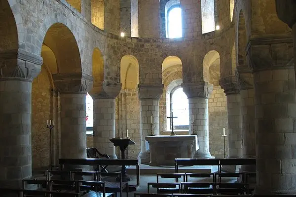 Inside the chapel of the tower of London.